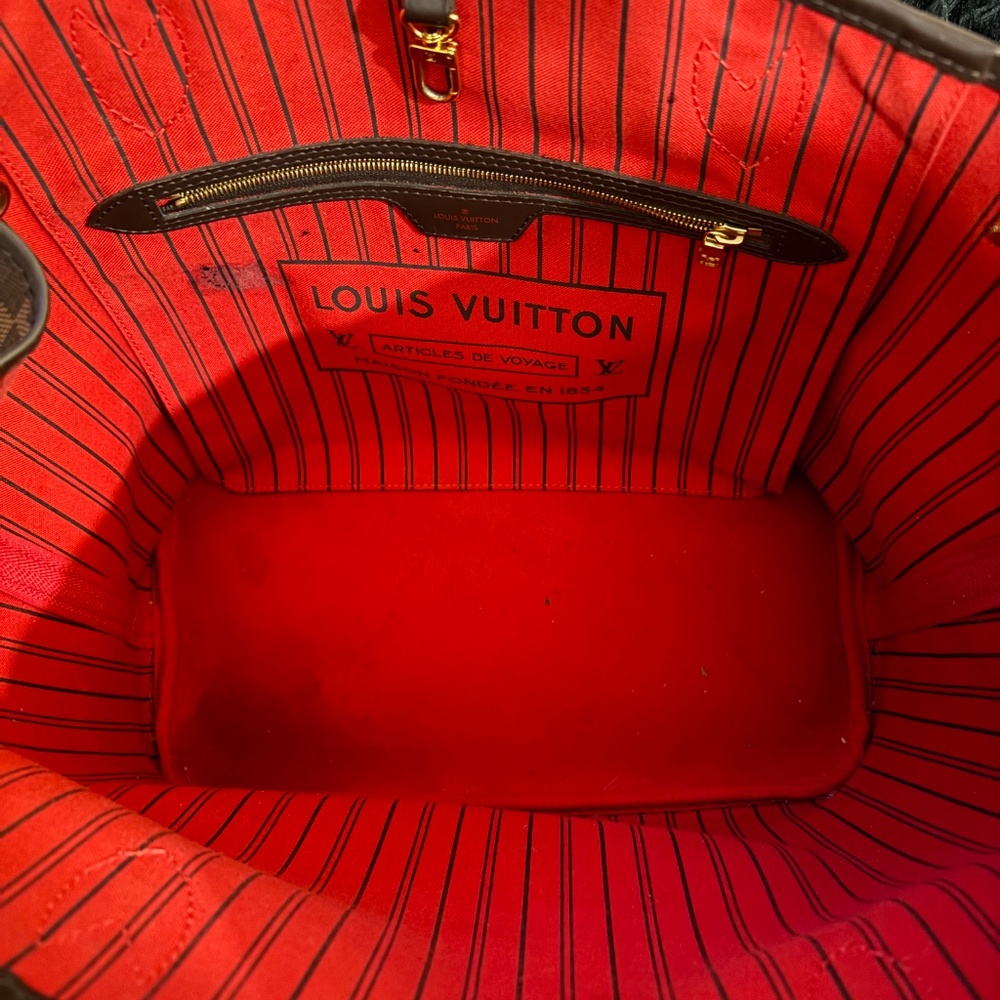 Louis Vuitton Neverfull MM with wristlet pouch - Picture 10 of 13